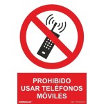 SIGN FORBIDDEN TO USE MOBILE PHONES PVC 0.7MM 210X300MM